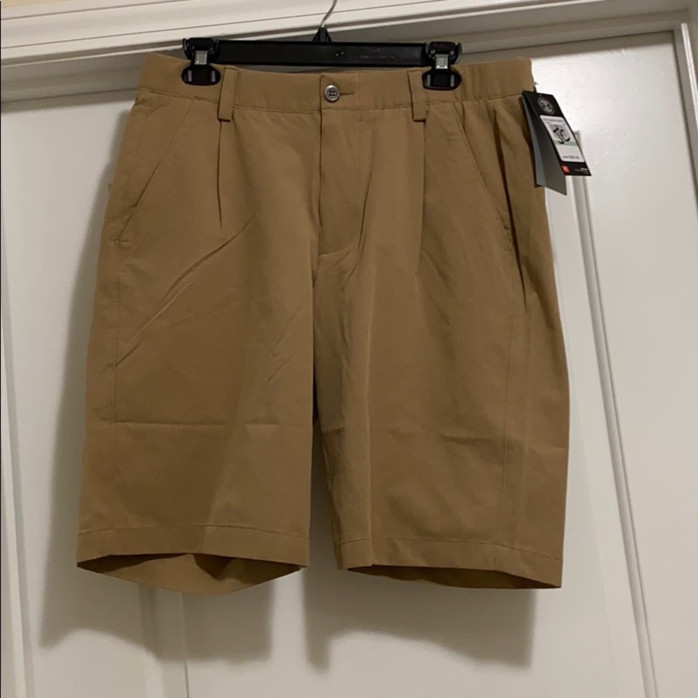 NEW MEN Under Armour Golf Shorts